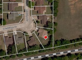 8744 E Parkridge Dr, Oklahoma City, OK 73141
