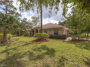 694 Pine Crest Ln, Naples, FL 34104