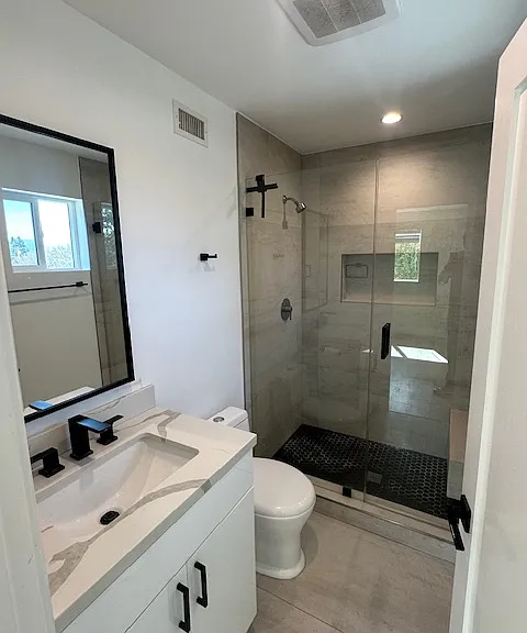 14247 Sylvan St #A — Photo 15