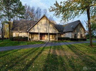 707 McBee Rd, Bellbrook, OH 45305