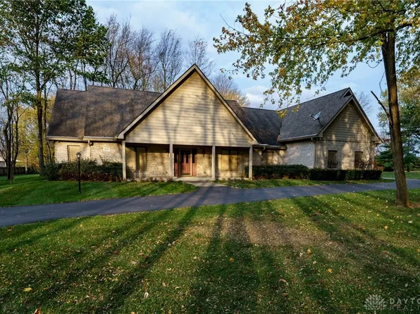 707 McBee Rd, Bellbrook, OH 45305