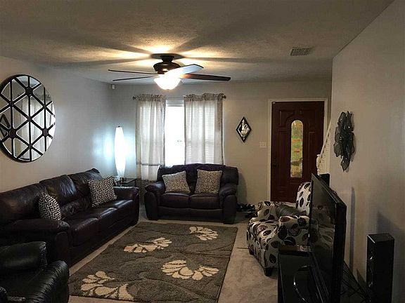 5th image of 7830 Sandalwood Dr