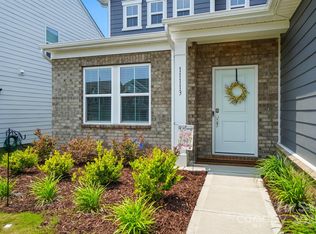 11113 Godwit Ln, Charlotte, NC 28278