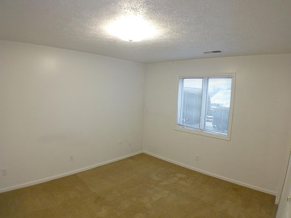 5th image of 4409 Country Club Dr APT 39