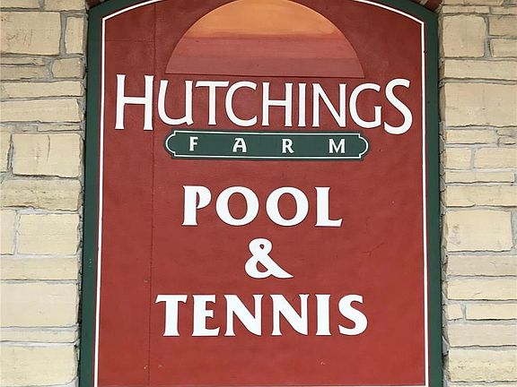 Neighborhood amenities are a short walk away. Enjoy summers by the zero-entry pool or a game of hoops or tennis at the courts.