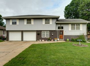 7958 S 46th St, Omaha, NE 68157