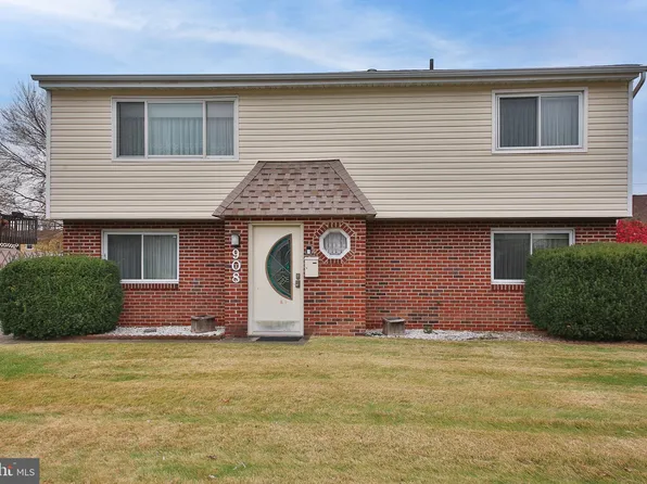 908 Laings Ave, Bristol, PA 19007