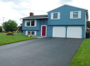 6065 Bannister Dr, Cicero, NY 13039