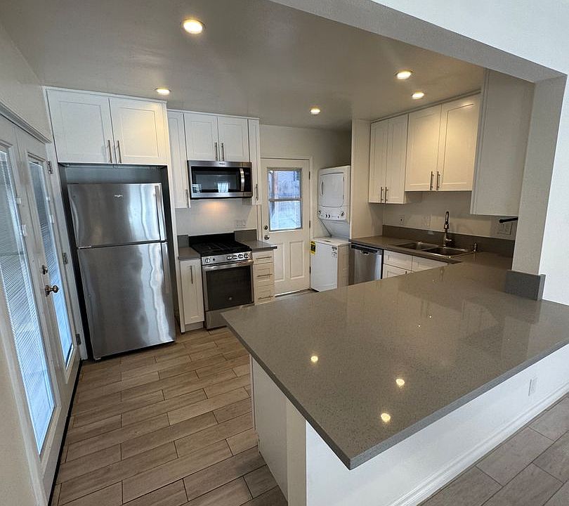 1st image of 2233 Orange Ave