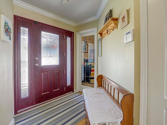 3rd image of 7852 167a St
