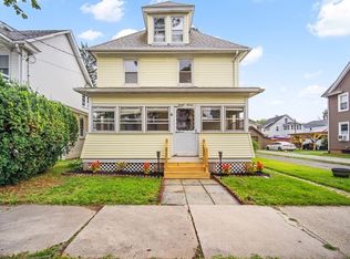27 Home St, Springfield, MA 01104