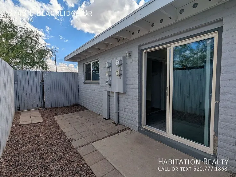 3743 E Blacklidge Dr — Photo 13