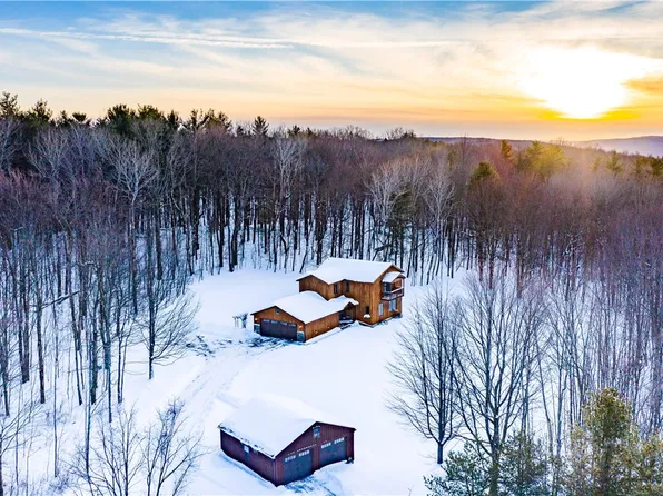 3820 Shay Rd, Naples, NY 14512