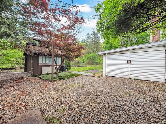 3rd image of 55 Brookside Ave