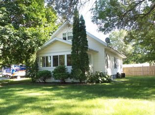 1226 3rd St, Brookings, SD 57006