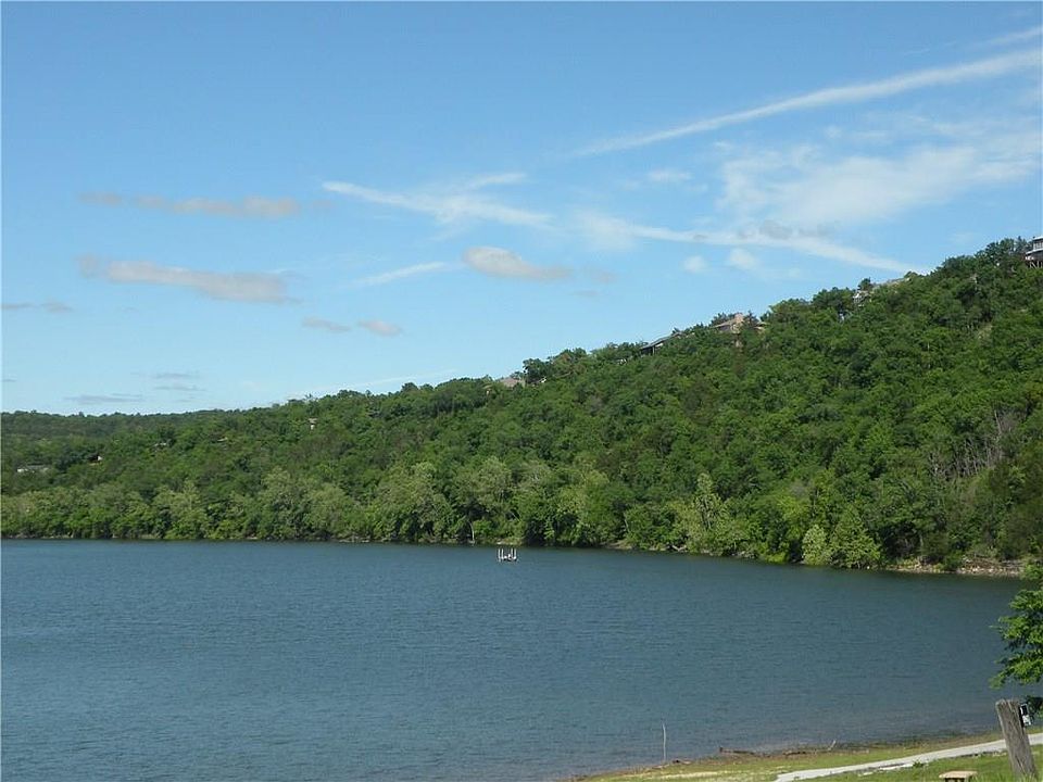 1st image of 93 Table Rock Dr
