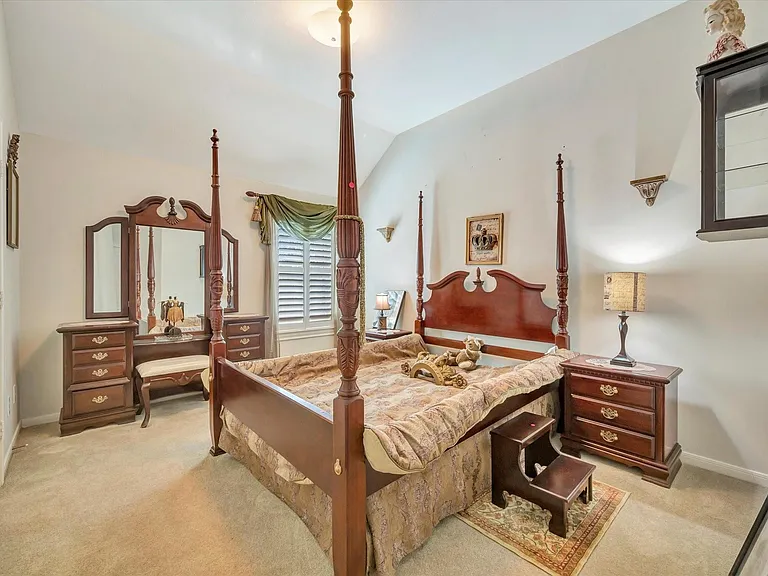 1639 Lakeside Enclave Dr — Photo 33