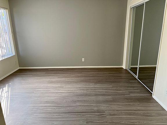 5th image of 3601 W Rosecrans Ave #Dbd4e5f4c