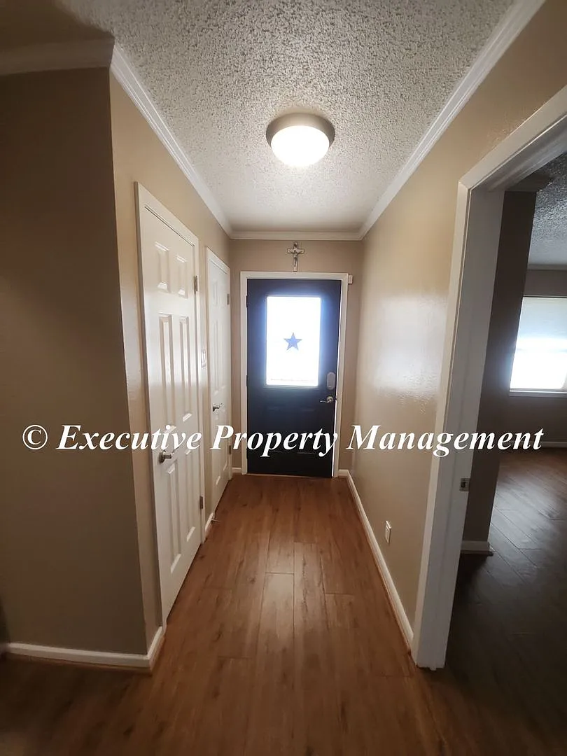 1009 E Robertson Avenue, Copperas Cove, TX 76522 — Photo 2
