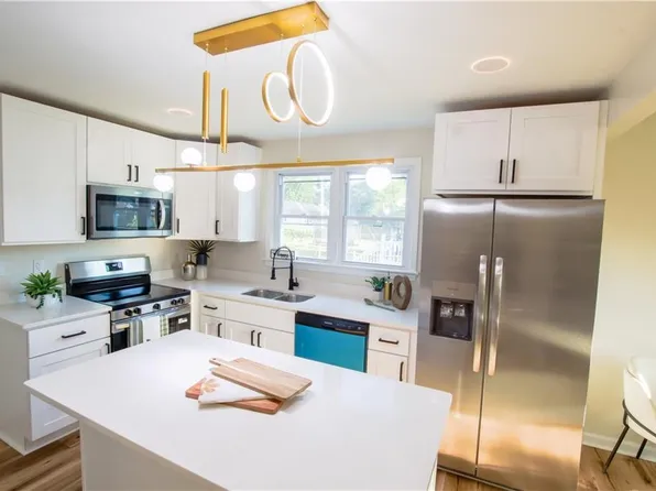 2011 Columbus Ave, Portsmouth, VA 23704