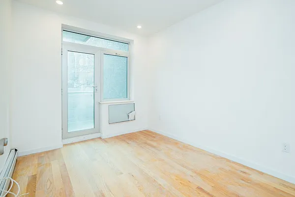 Rented by Nooklyn NYC LLC | media 37