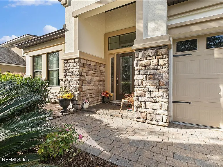 4830 Boat Landing Dr — Photo 2