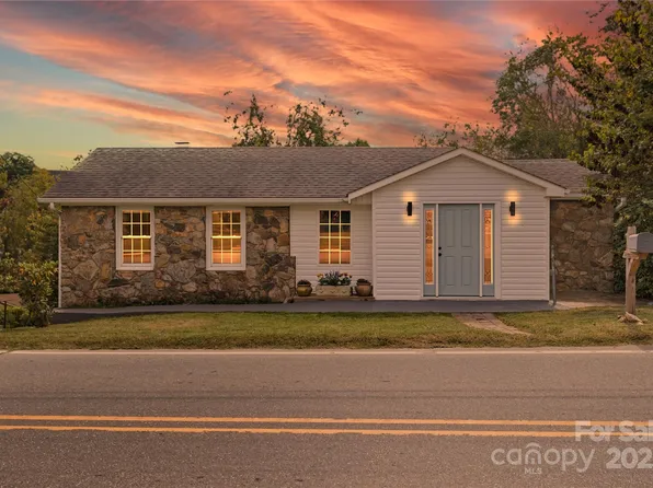 424 Deaverview Rd, Asheville, NC 28806