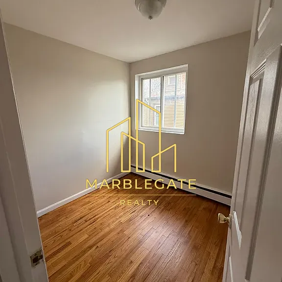 342 Roseville Ave #C088 — Photo 2