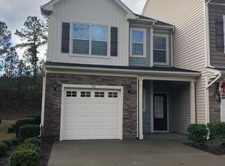 131 Beaconwood Ln, Holly Springs, NC 27540