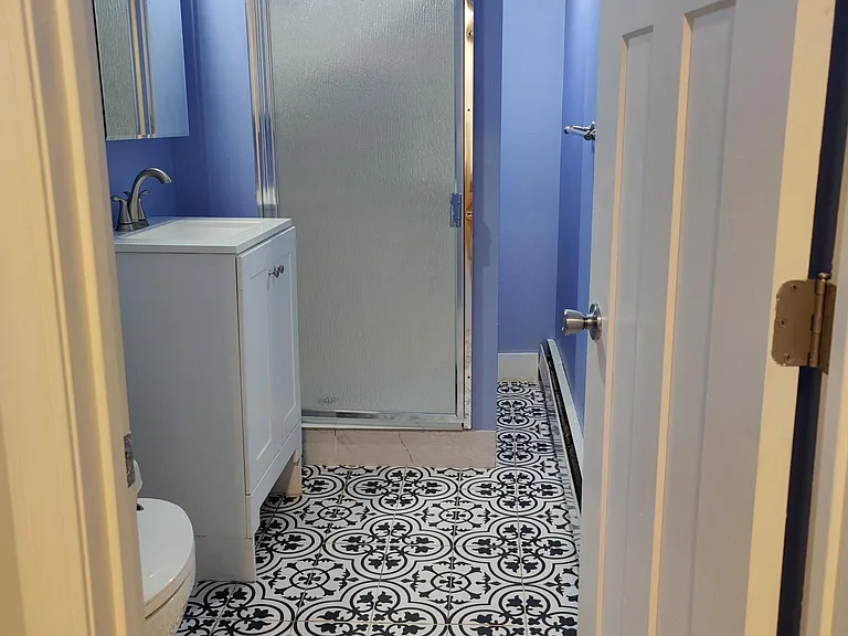2712 Emerson Ave S #1 — Photo 29