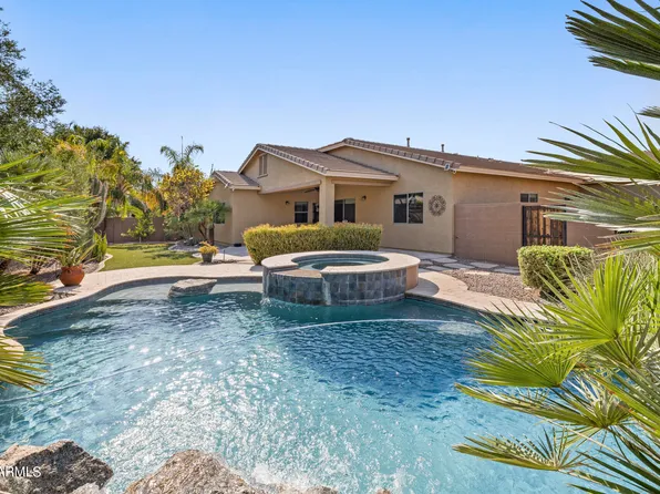 697 W BASSWOOD Avenue, San Tan Valley, AZ 85140
