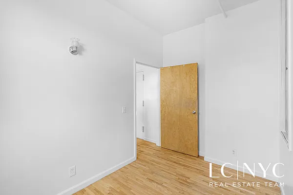 Rented by Keller Williams NYC | media 10