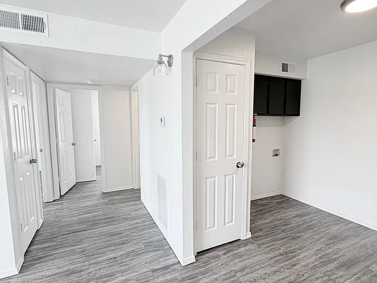 Buffalo Creek Apartment Homes — Photo 26