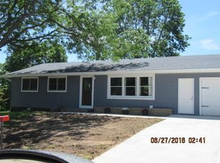 3857 N View Dr, Hazel Green, WI 53811
