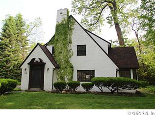 110 Oak Ln, Rochester, NY 14610