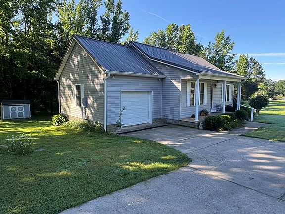 3rd image of 381 Longview St