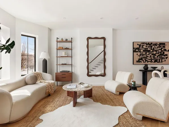 357 Eastern Pkwy, Brooklyn, NY 11216