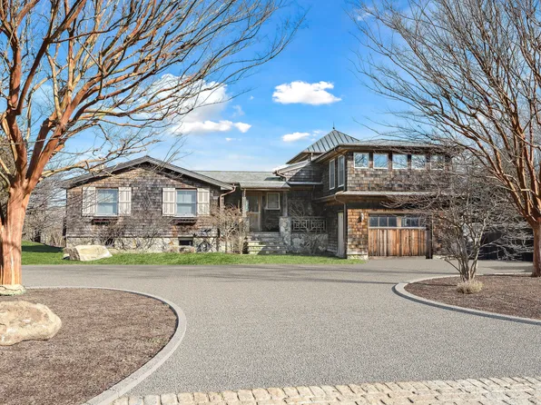 92 Old West Lake Dr, Montauk, NY 11954
