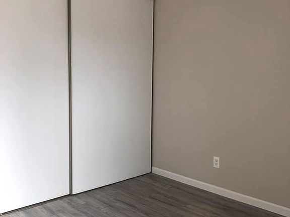 5th image of 141 W Woodbine Ave APT E
