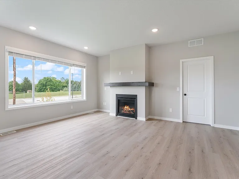 Acclaim of Woodbury Modern Living, Thoughtfully Designed — Photo 61