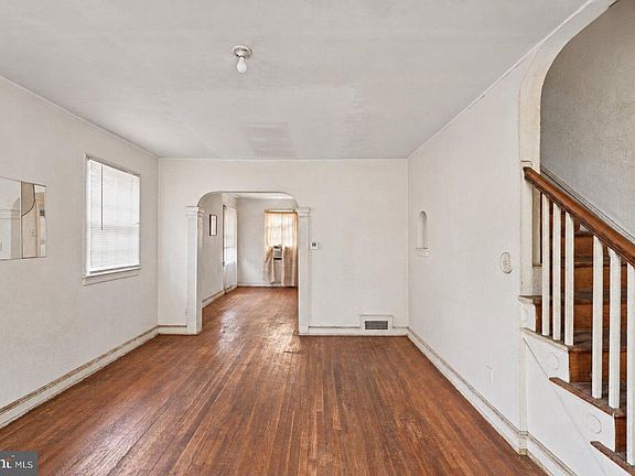 5th image of 1648 Fort Davis St SE