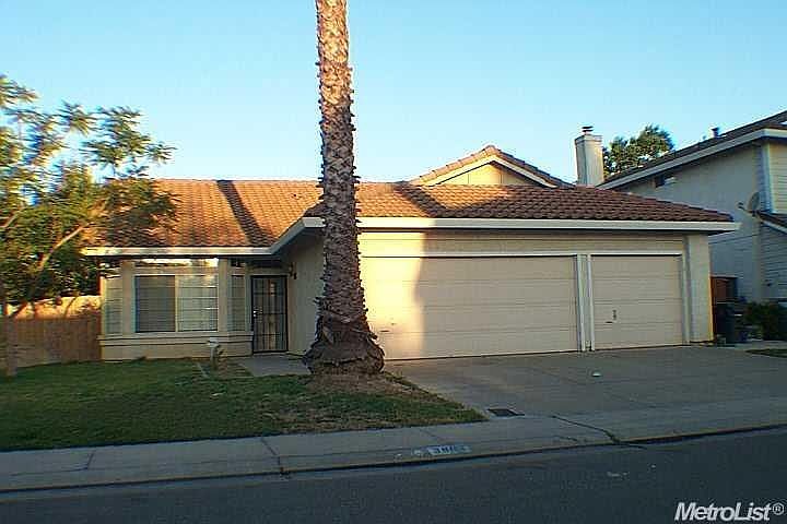 1st image of 3892 Jacarandas Ct