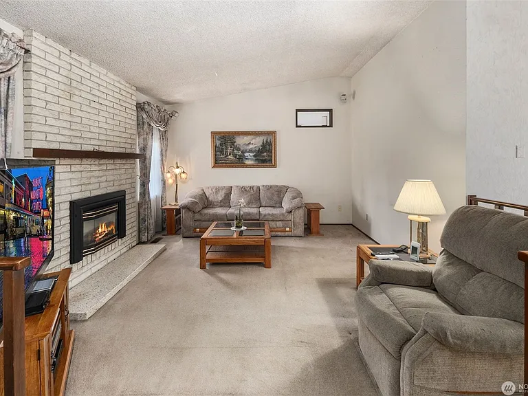 10214 SE 320th St — Photo 13
