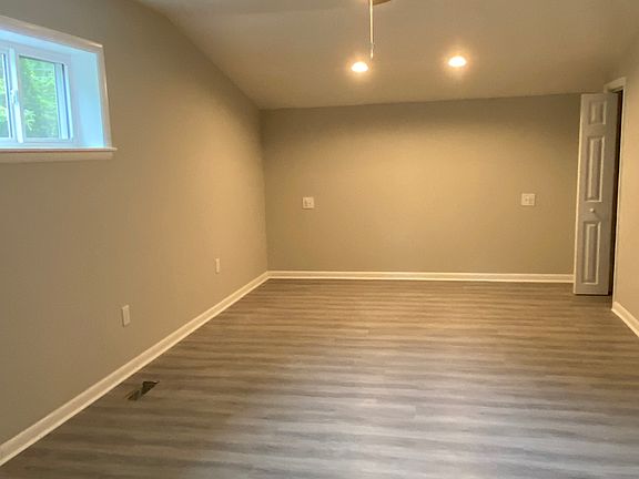 4th image of 3614 Altamira Dr