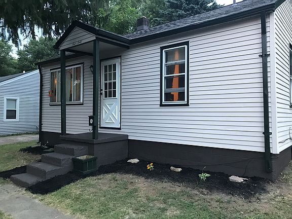 2nd image of 460 Valley View Dr