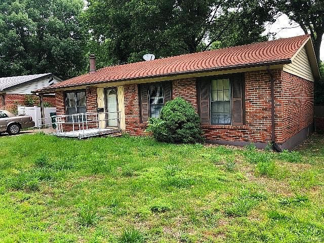 1st image of 241 Farthing Ct