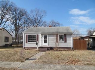 532 10th St, Wood River, IL