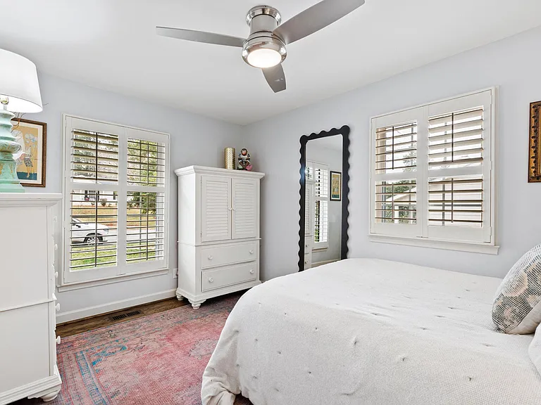 5920 N Hills Dr — Photo 12