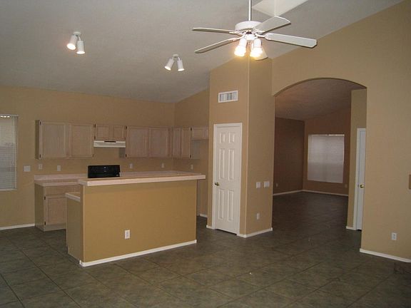 2nd image of 1107 W Le Marche Ave