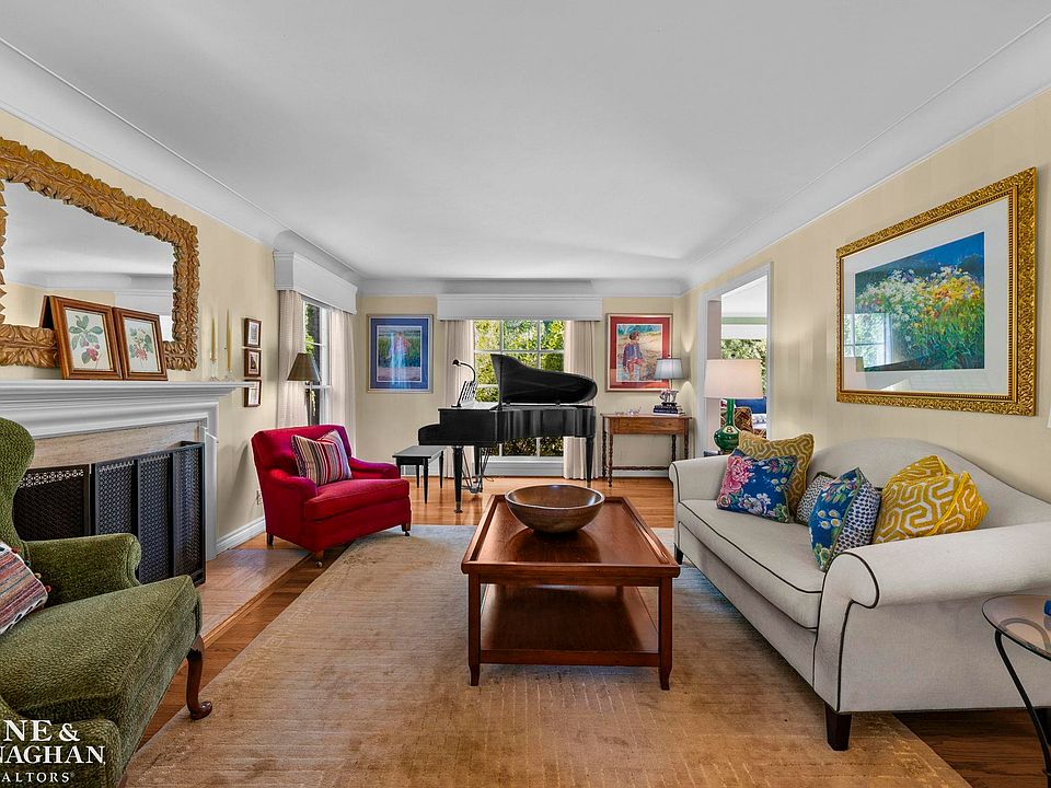 332 Kercheval Ave, photo 9